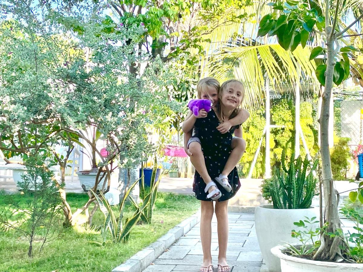 Moonbeam Homestay & Mini-Resort Mui Ne ファンティエット エクステリア 写真